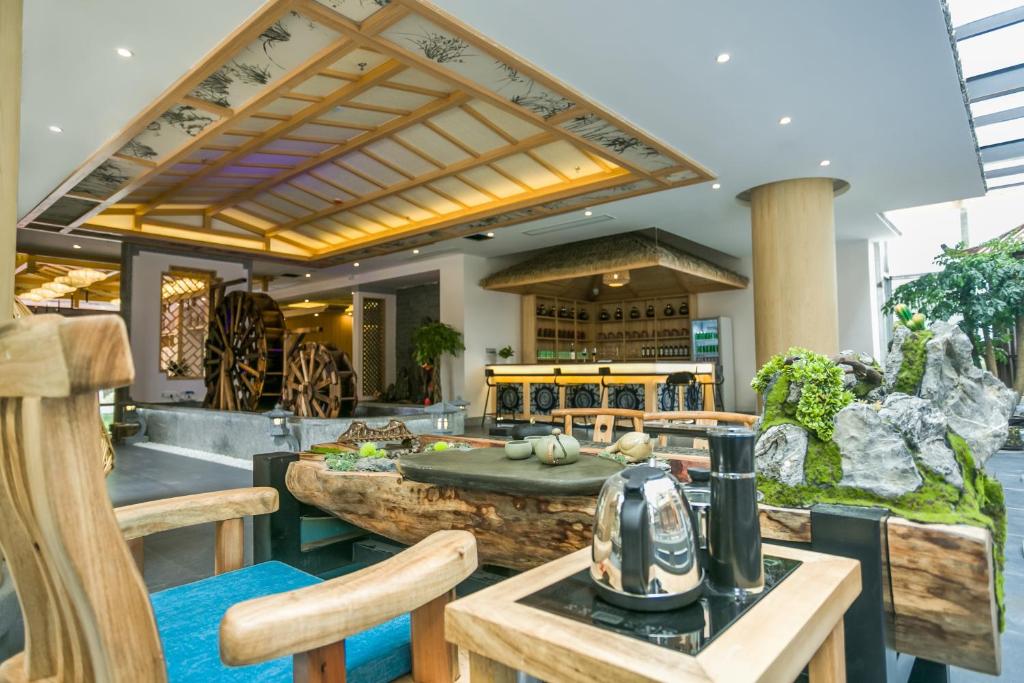 Posezení v ubytování Zhangjiajie DreamWay Hotel - Free pick up service