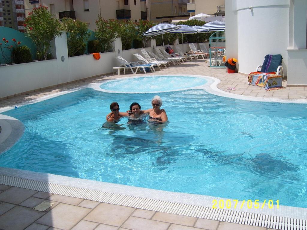 Бассейн в Hotel Gran Venere Beach 3 Superior или поблизости