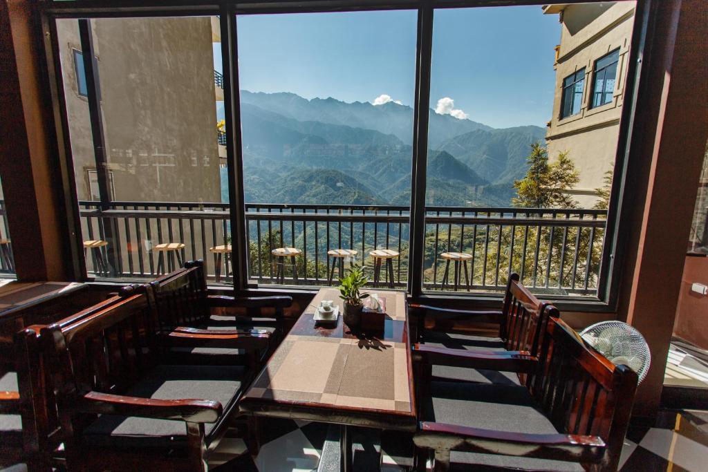 Mountain View Station - 12