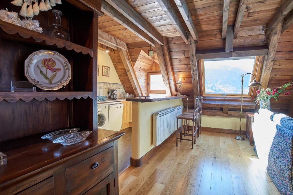 Kuchyň nebo kuchyňský kout v ubytování Apartamentos Solsalient