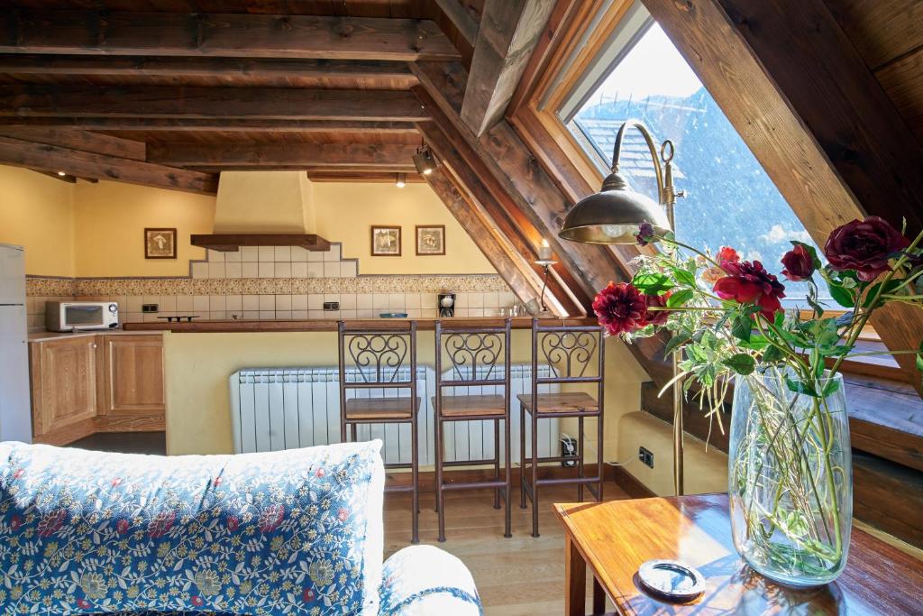Kuchyň nebo kuchyňský kout v ubytování Apartamentos Solsalient