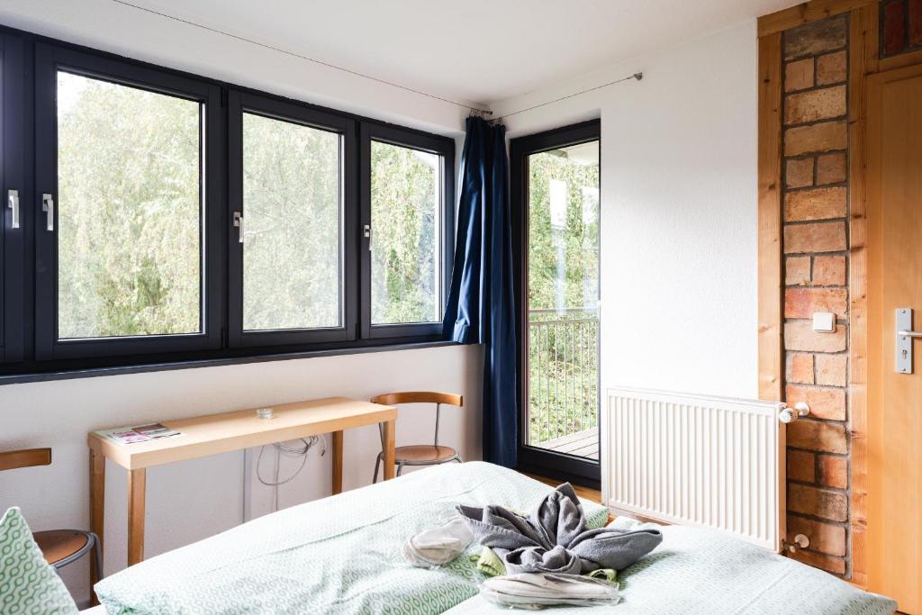 Basiskulturfabrik Öko-Hotel - Tweepersoonskamer