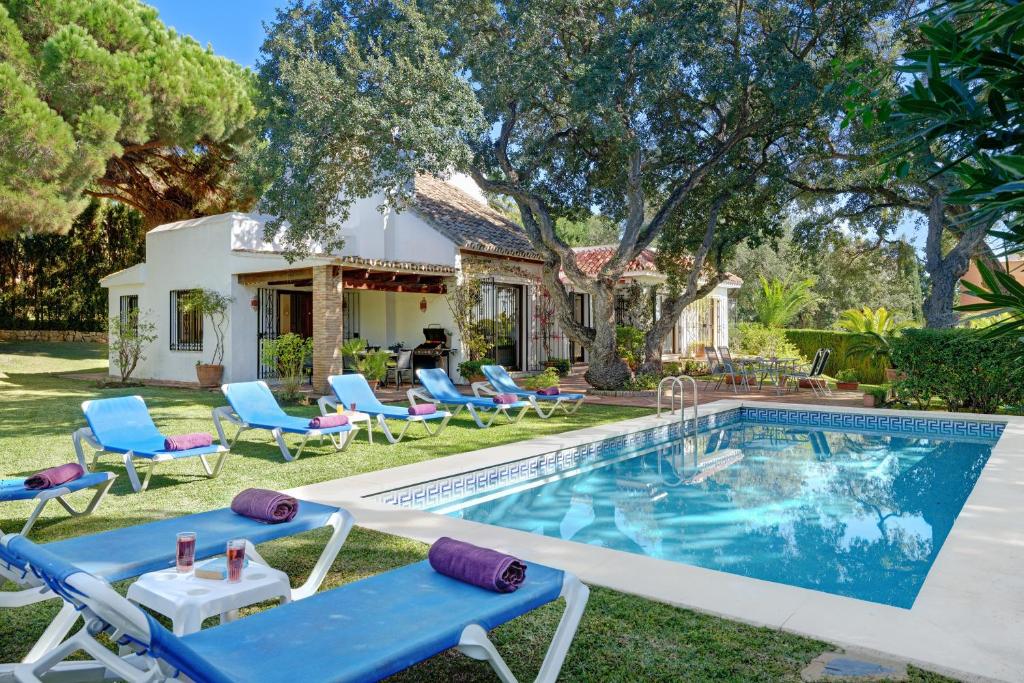 Bassein majutusasutuses Villa with private pool and garden in Marbella või selle lähedal