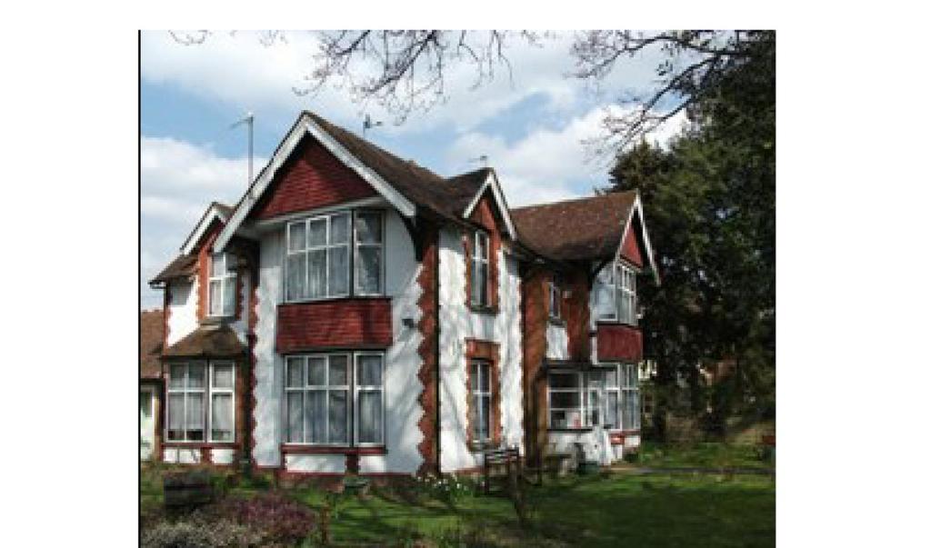 Lenton Lodge Guest House in Horley, Surrey, England