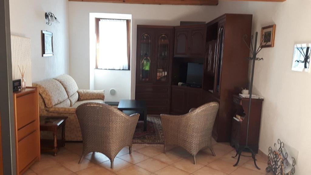 A seating area at Case vacanza Reggimonti Cinque Terre