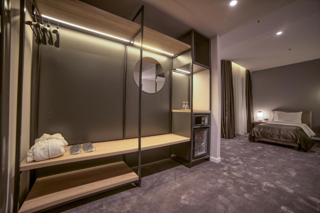 Boscovich Boutique Hotel - 12