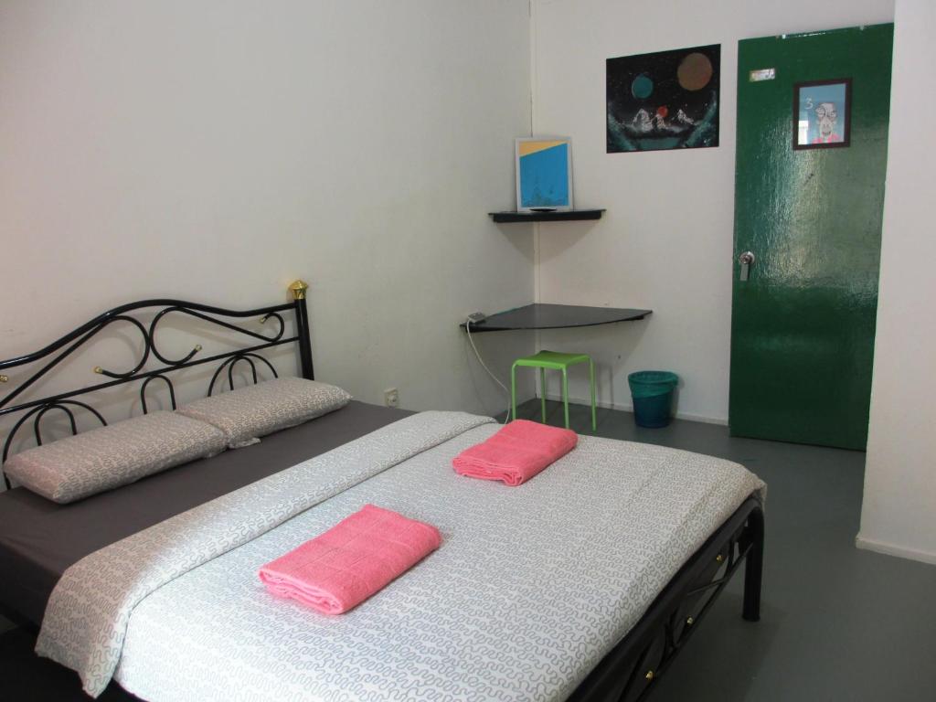 Sandakan Backpackers Hostel - Habitación Doble Estándar