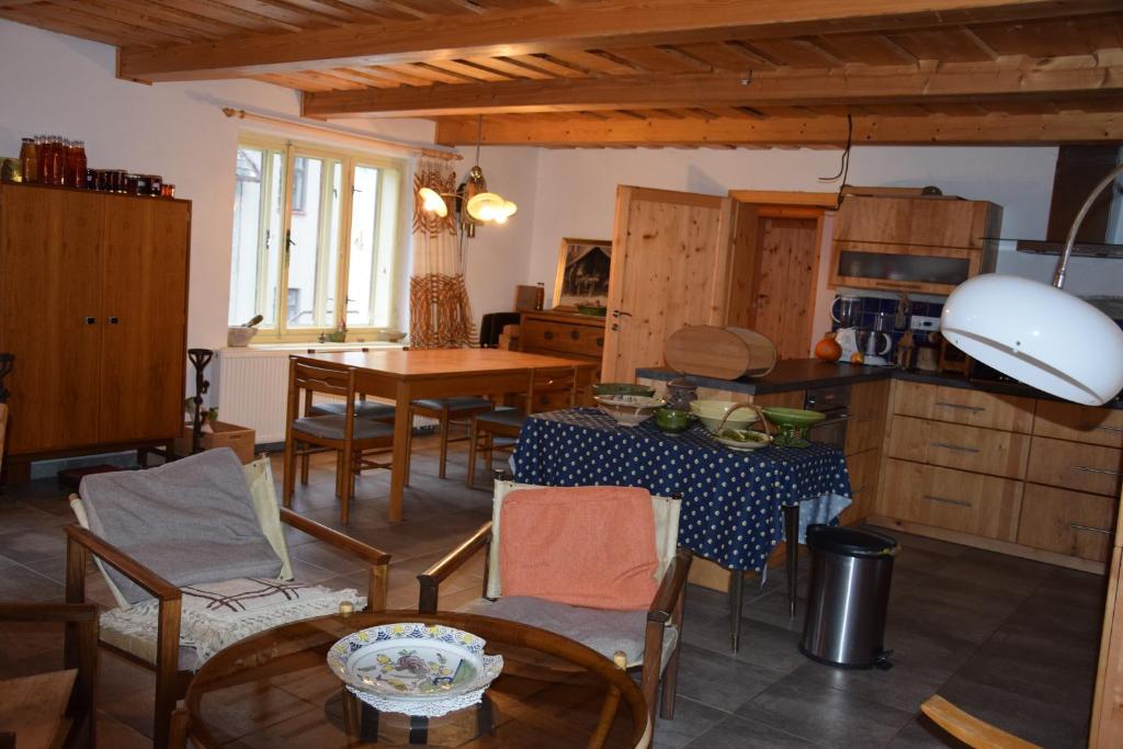 Zderaz pardubice Countryside vacation home near Proseč - Housity