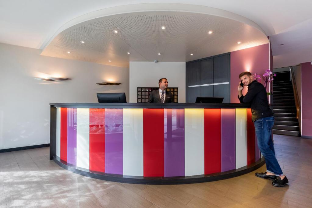 Hôtel Les Nations - Resim 18