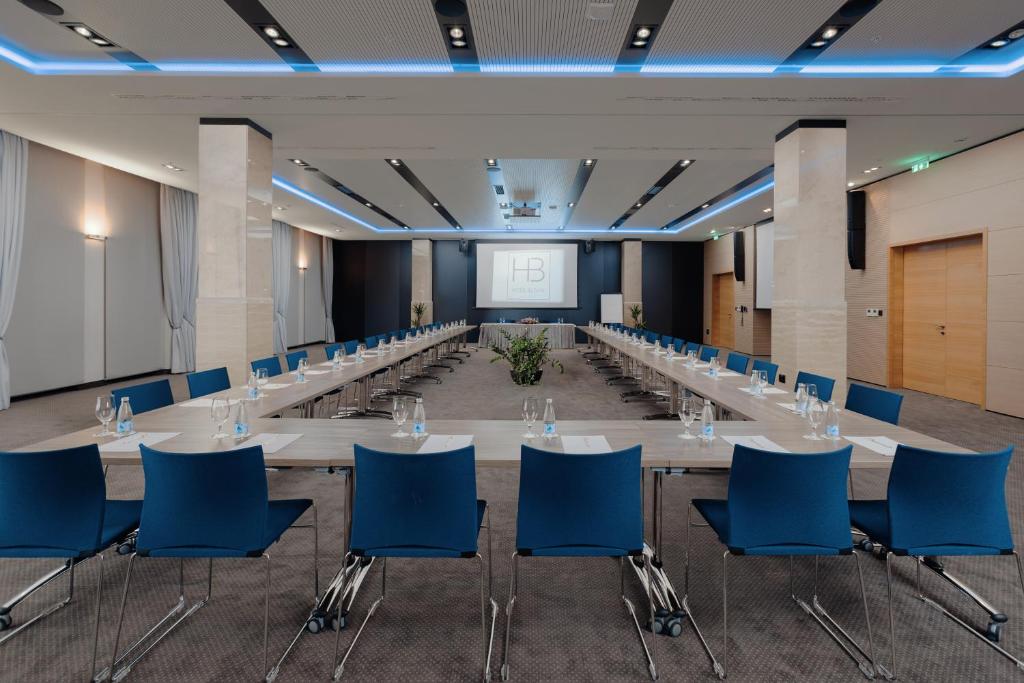 A área empresarial e/ ou a sala de conferências de Hotel Budva