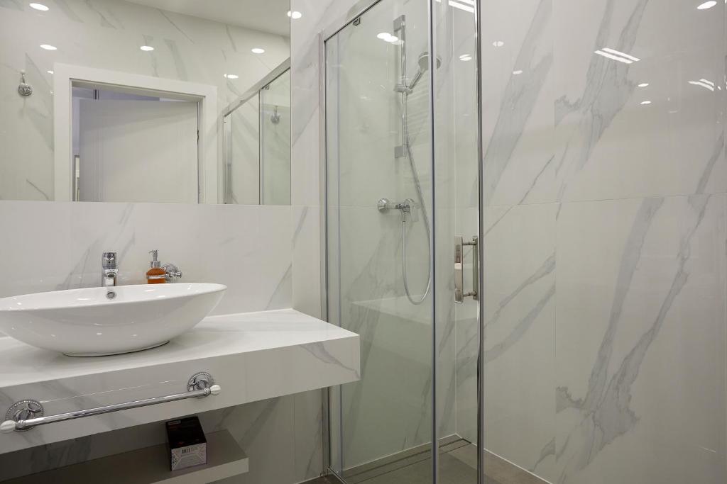 RAJSKA 3 by PI Apartments - Resim 32