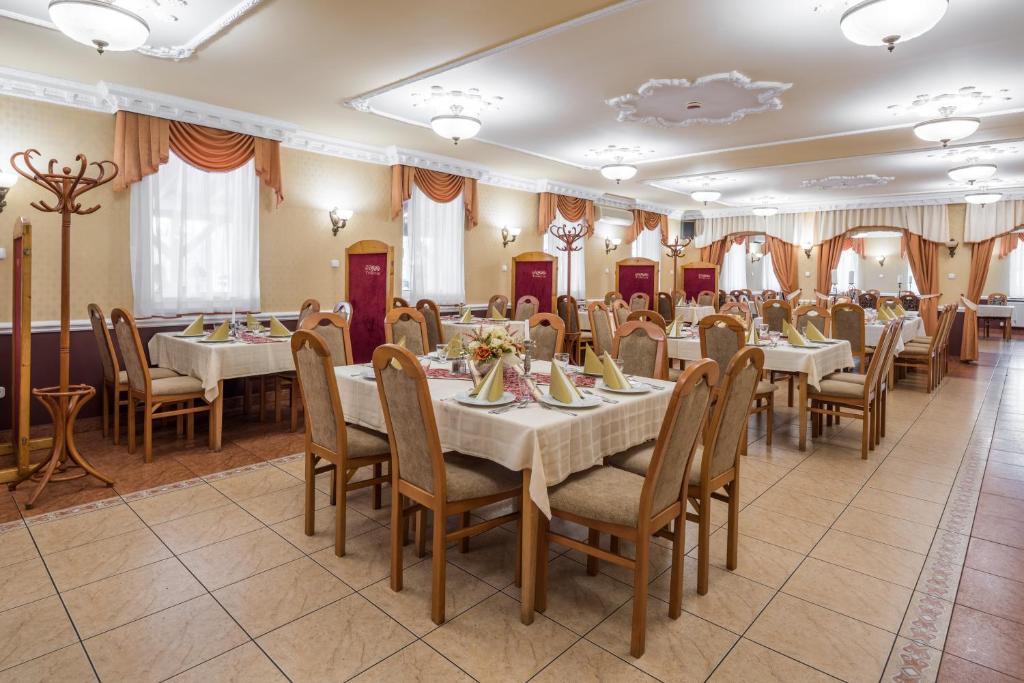 Hotel Bíbic és Tüskevár Étterem és Horgásztó - Resim 44