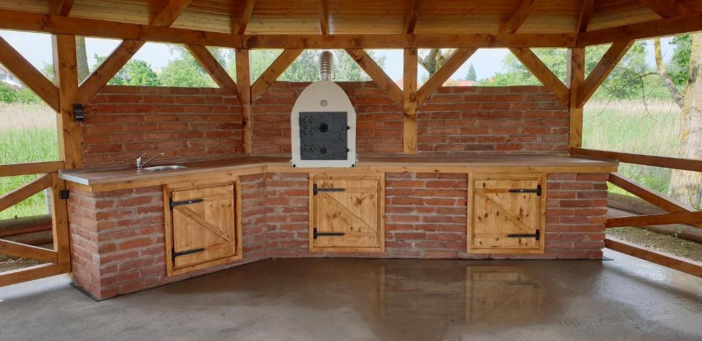 Hotel Bíbic és Tüskevár Étterem és Horgásztó - Resim 18