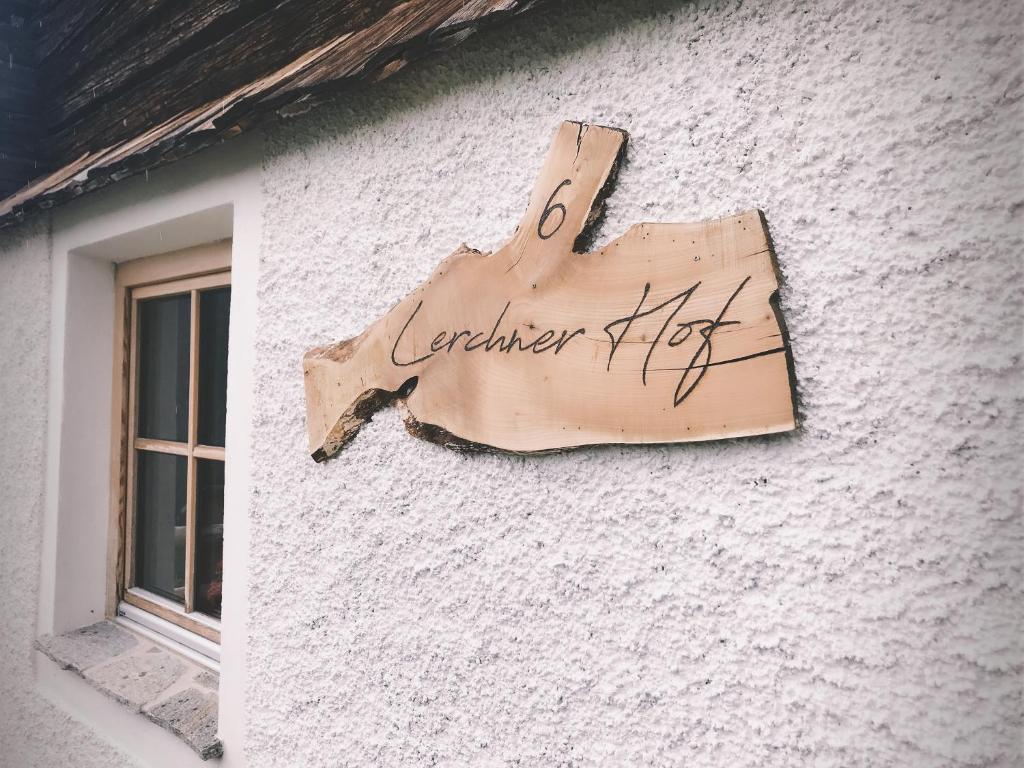 Certifikát, hodnocení, plakát nebo jiný dokument vystavený v ubytování Lerchnerhof