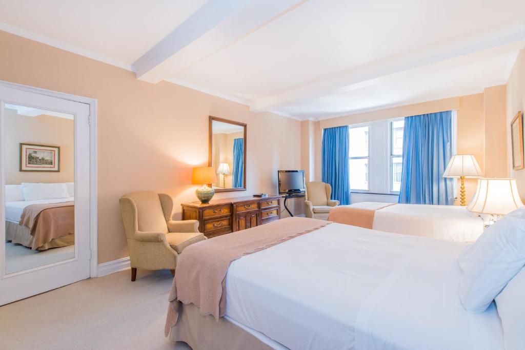 Lombardy Hotel photo