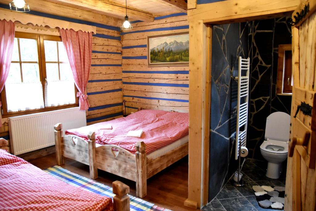 Tempat tidur dalam kamar di Granddrevenica