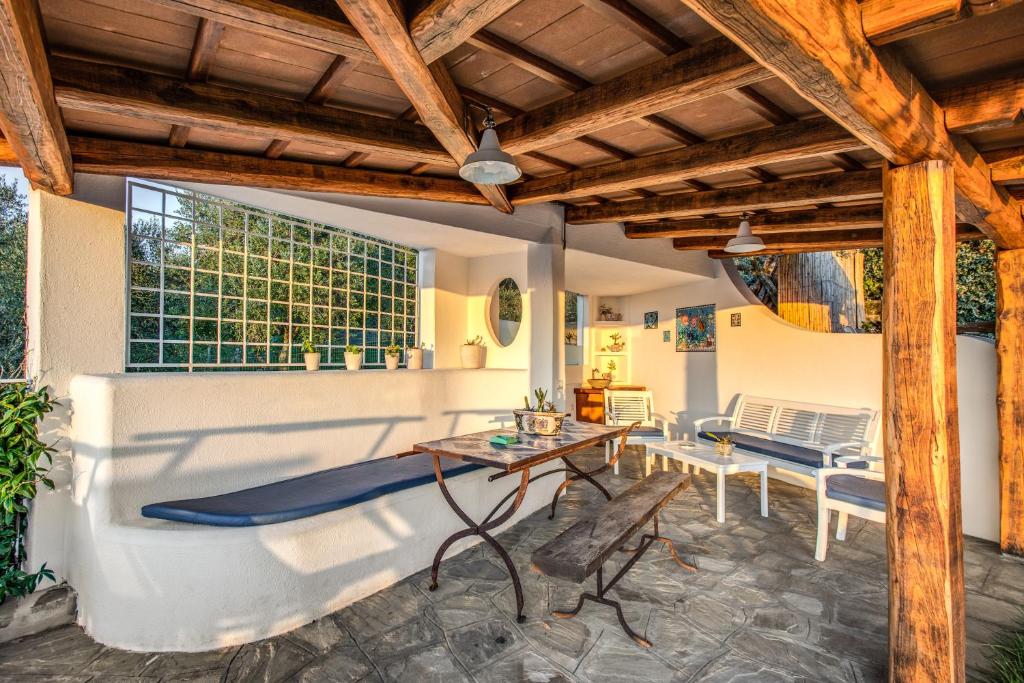 Zdjęcie z galerii obiektu Villa Marika - PRIVATE HEATED POOL w mieście Massa Lubrense