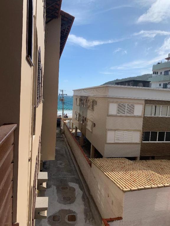  Pé na Areia