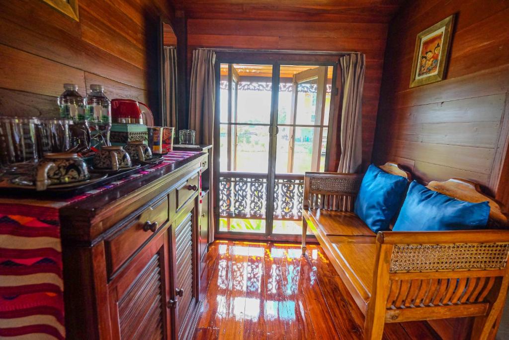 Kuchyň nebo kuchyňský kout v ubytování Rommai Villa Chiang Rai