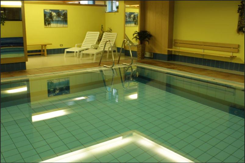 Bazén v ubytování Hotel Venezia nebo v jeho okolí