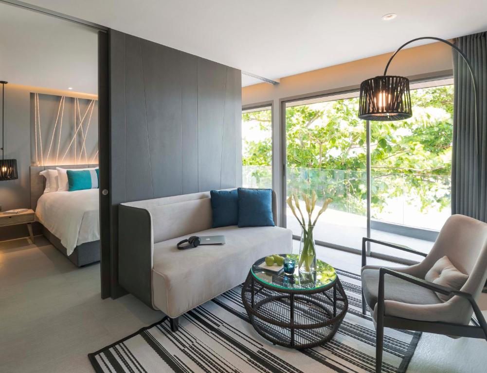 
Family Room ( 24 Hours Use of Room ) 
