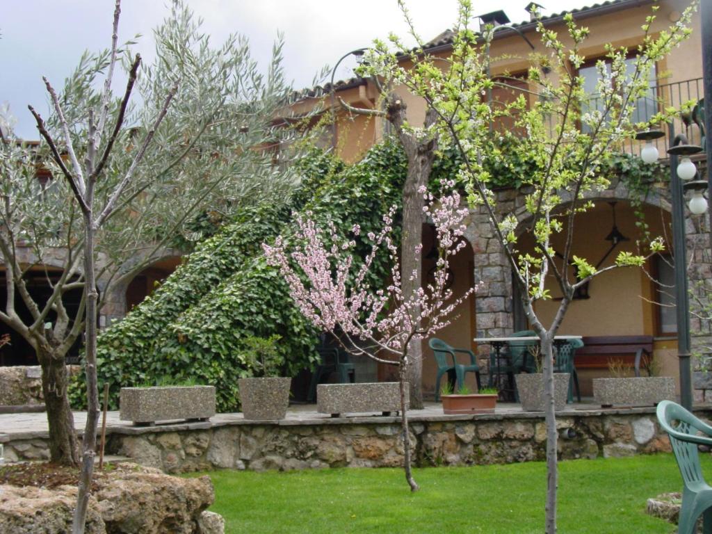 Vonkajšia záhrada v ubytovaní Casa Rural Cal Farragetes