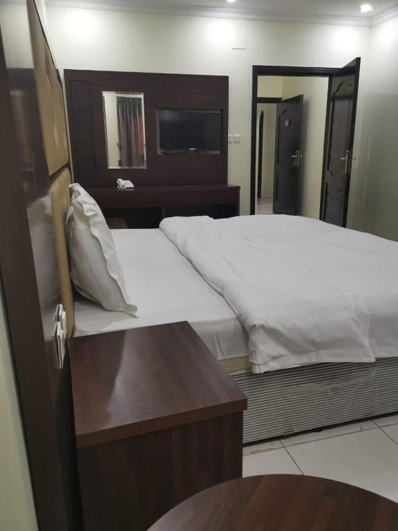 Golden Dakhil - Economy Double Room