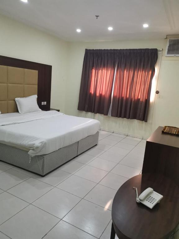 Golden Dakhil - Two-Bedroom Apartment