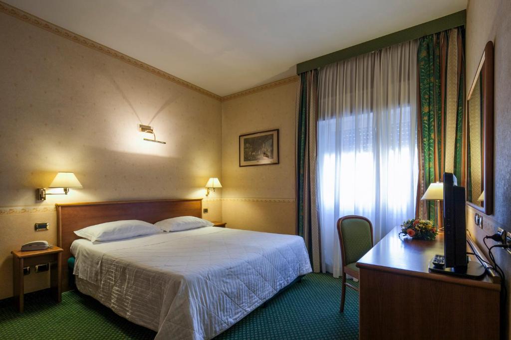 Gallery image of Nuovo Hotel Del Porto in Bologna