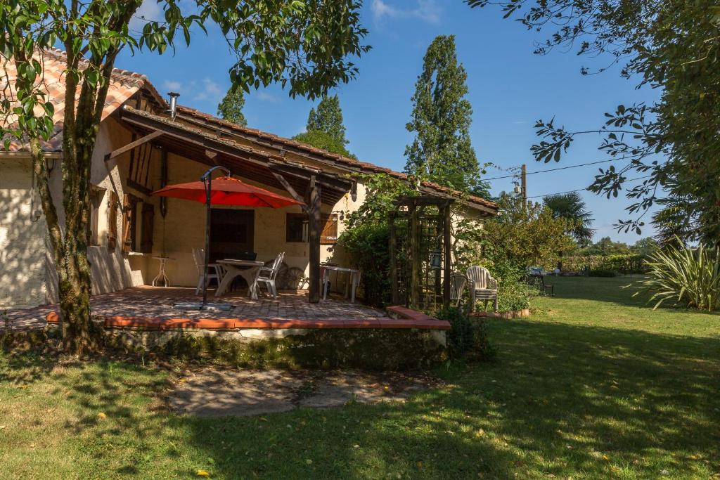 Zahrada ubytování Peyrouteau, gîte bucolique.