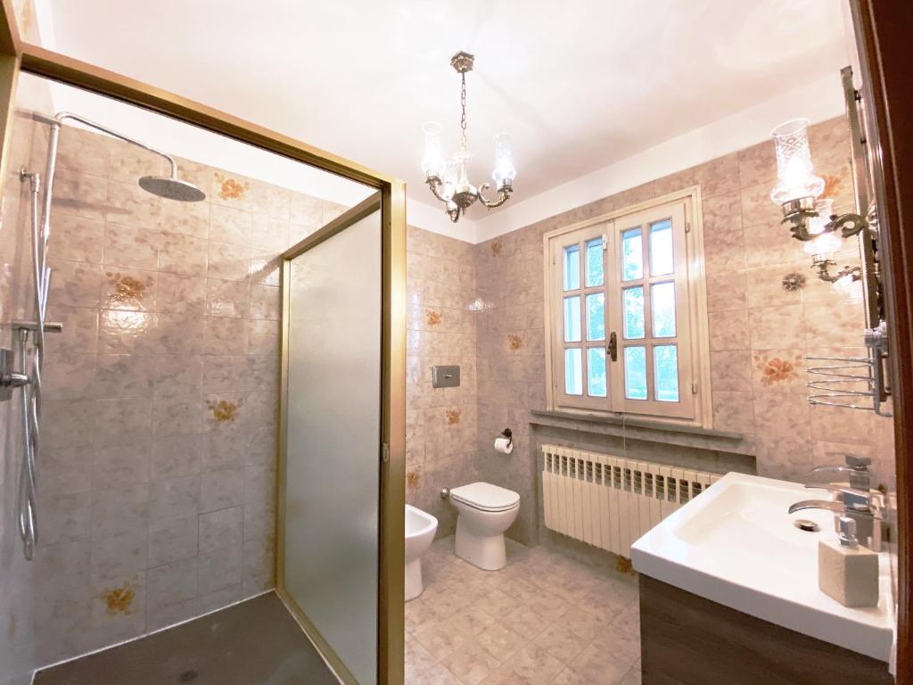 Kúpeľňa v ubytovaní VILLA MOLINELLA