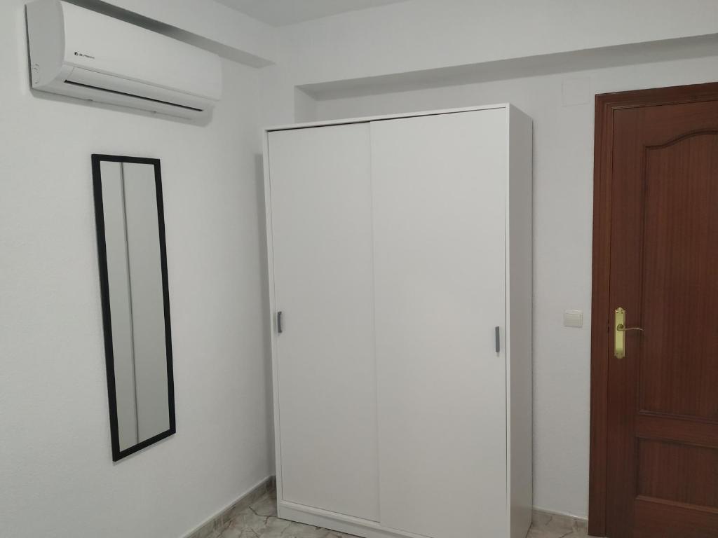 ARRECIFE, GARAJE Y WIFI GRATIS JUNTO PUENTE ROMANO - 2