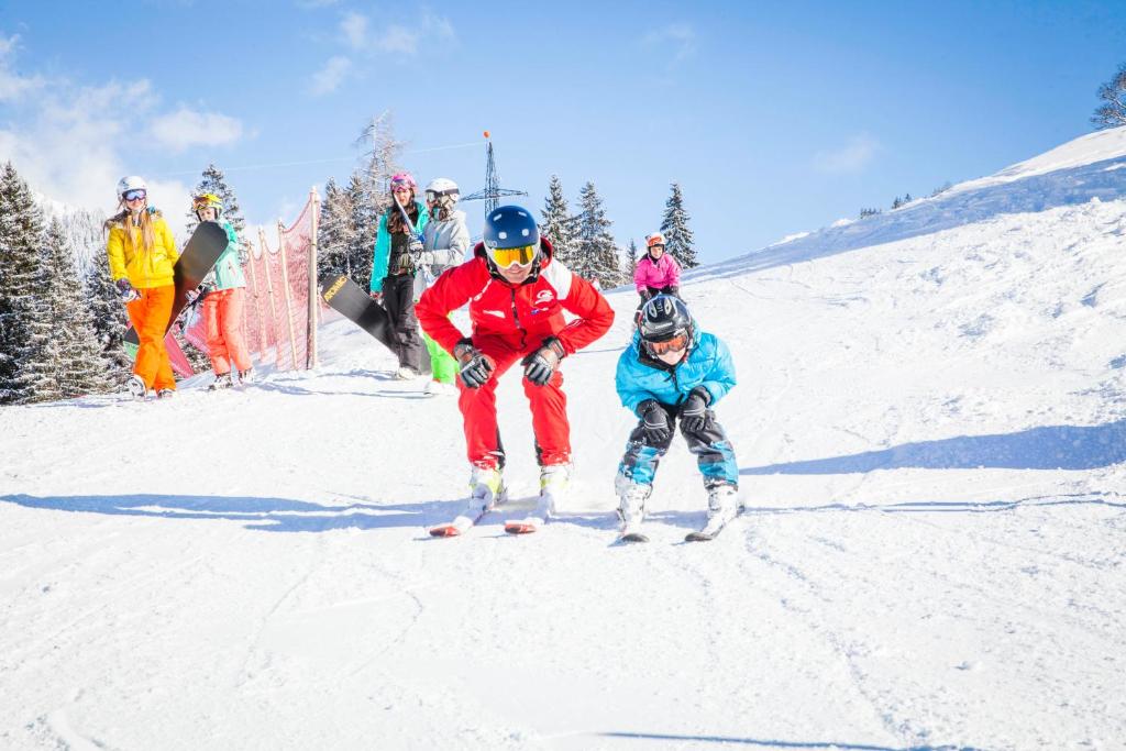 Hostia v ubytovaní Übergossene Alm Resort
