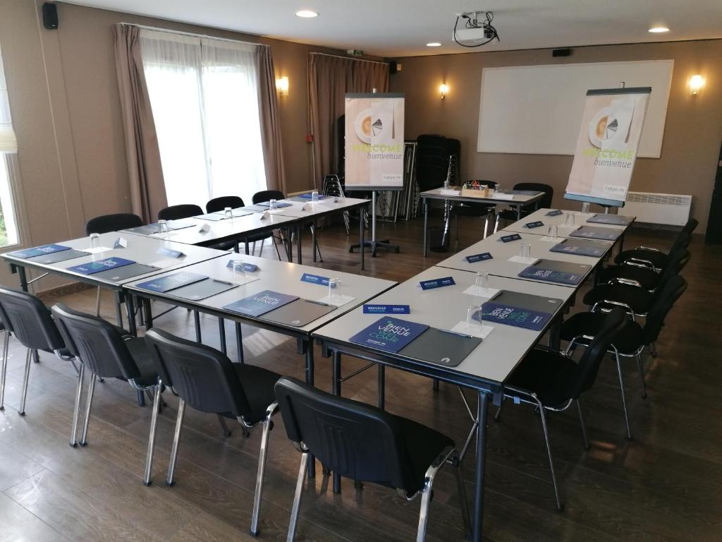 Konferenční prostory v ubytování Campanile Bayeux