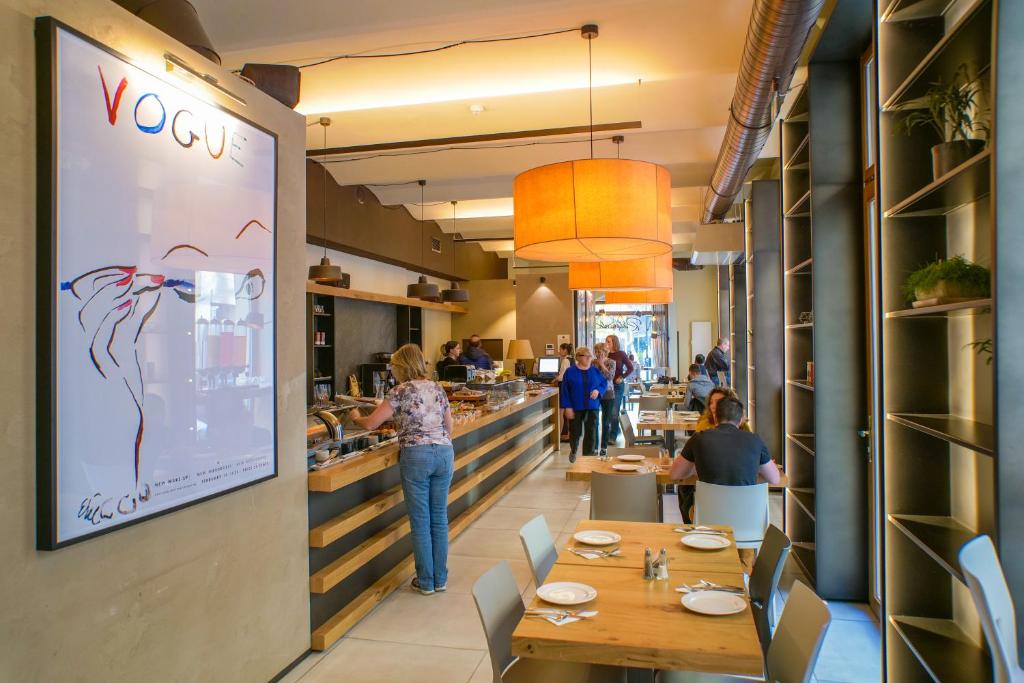 Hotel Golden Crown - Resim 11