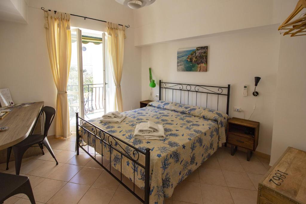 Casa Galano - Habitación Doble Con Balcón