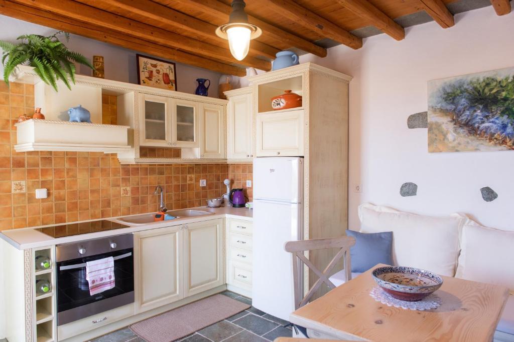 Kuchyňa alebo kuchynka v ubytovaní Efthymia apartments