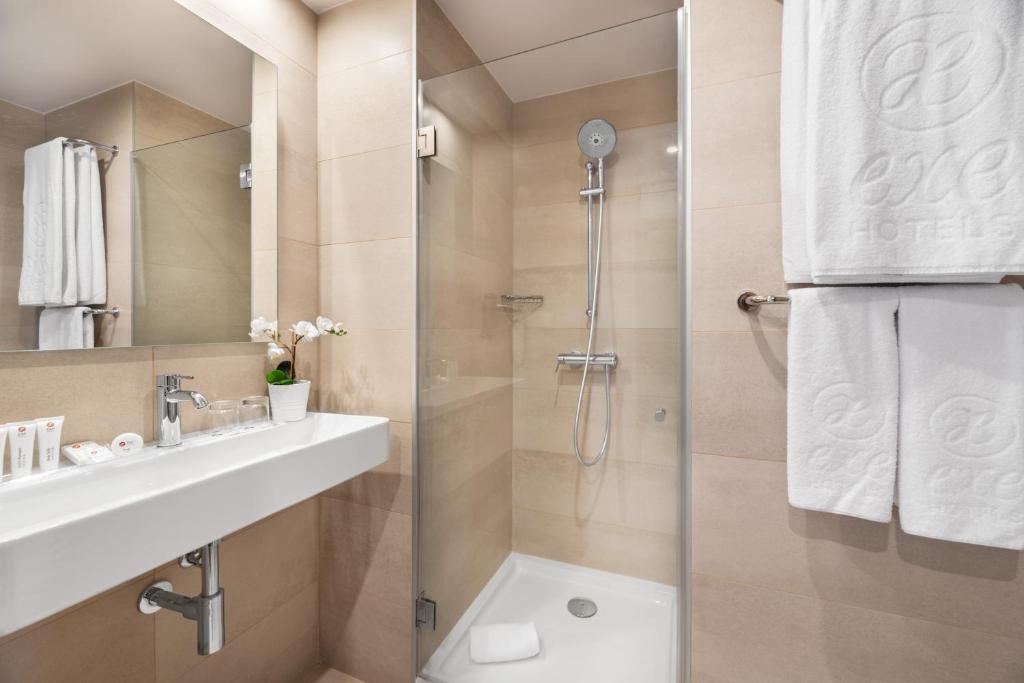 Exe Saldanha - Resim 31