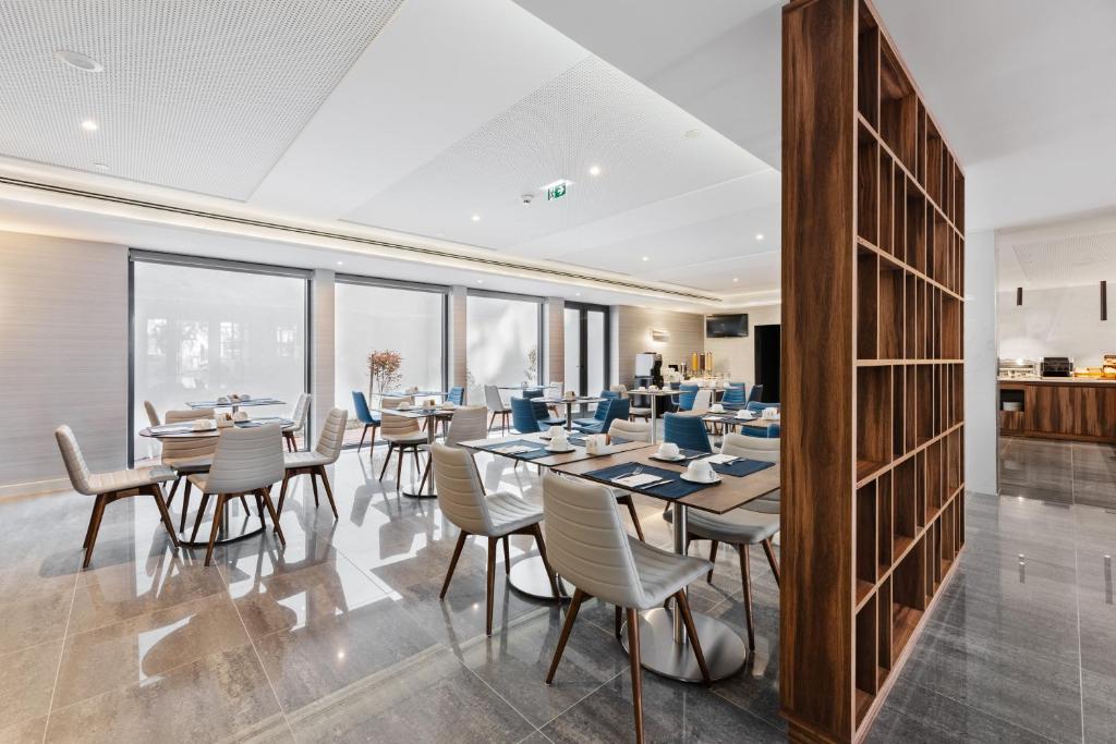 Exe Saldanha - Resim 32