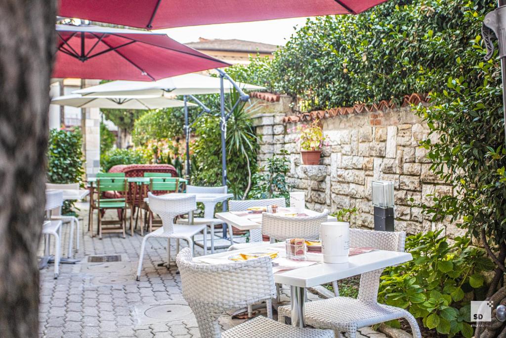 Restaurace v ubytování Hotel Alessandro Della Spina