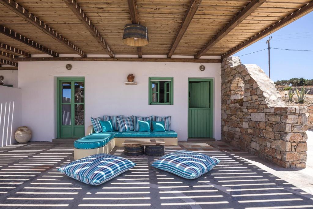 A seating area at Ailouros Scenic Guest Houses