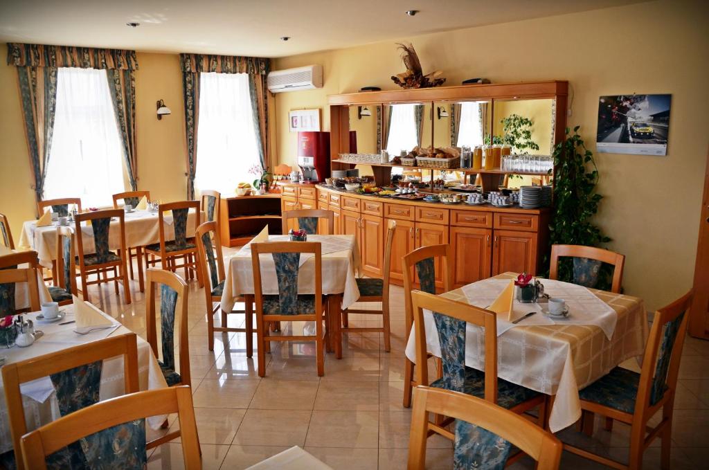 Restaurace v ubytování Hotel Weldi