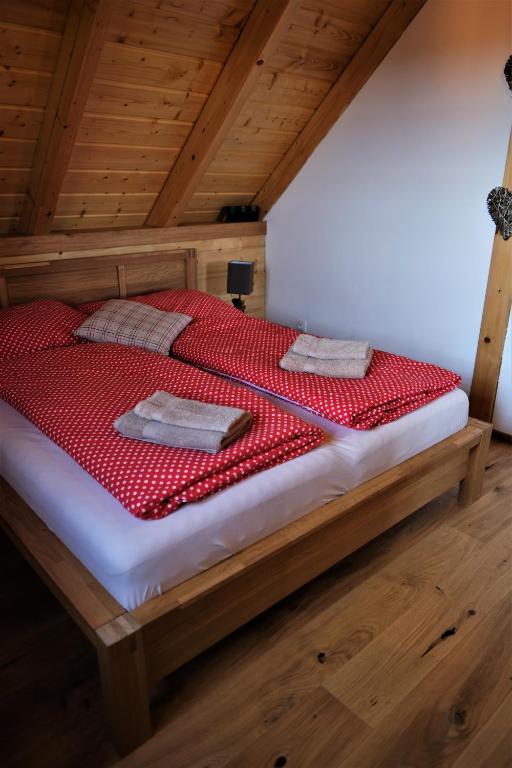 Postel nebo postele na pokoji v ubytování u mistra vichra