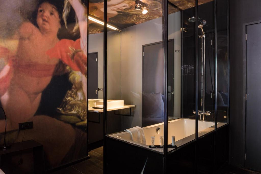 HotelO Kathedral - Resim 25