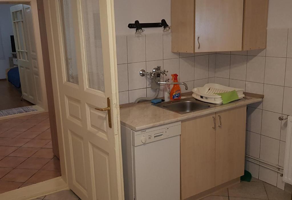 Kuchnia lub aneks kuchenny w obiekcie Harmónia Kisház Vendéghàz