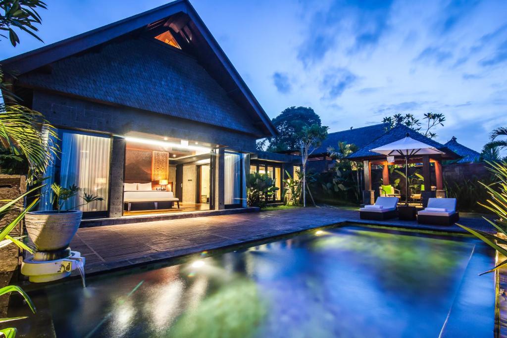 Bazén v ubytování Sanctoo Suites & Villas nebo v jeho okolí