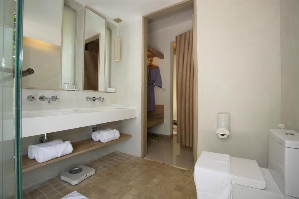 Ванная комната в Mercure Koh Chang Hideaway