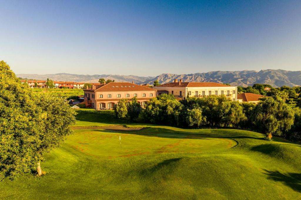 Il Picciolo Etna Golf Resort & Spa, Castiglione di Sicilia – Prezzi  aggiornati per il 2023