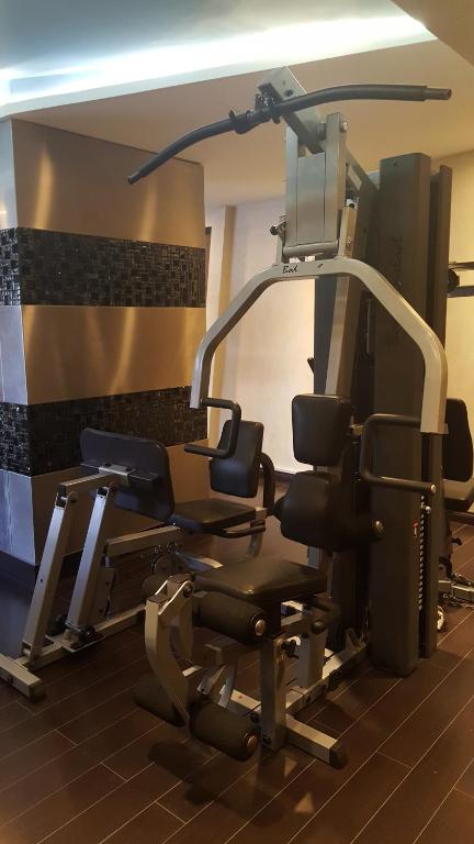 Fitness centrum a/nebo fitness zařízení v ubytování Al Muntazah Plaza Hotel
