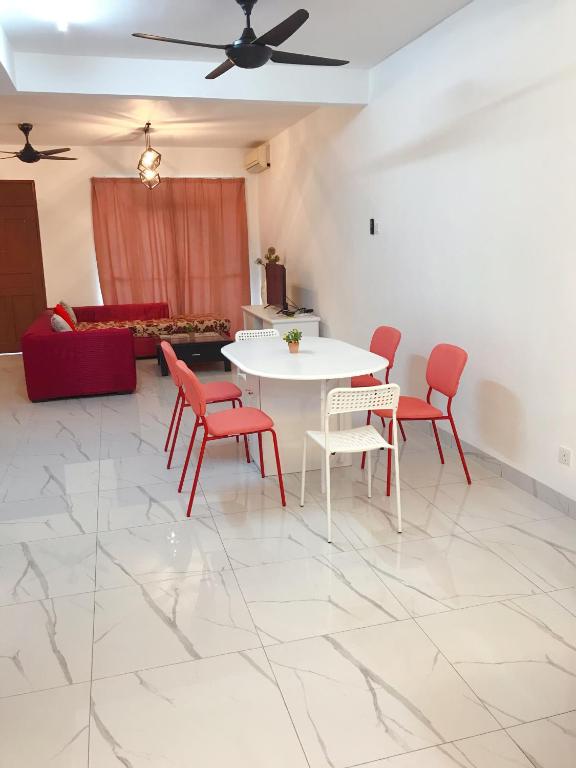 Posezení v ubytování Botanic Gardens 26- 5-bedroom Near AEON Bukit Tinggi